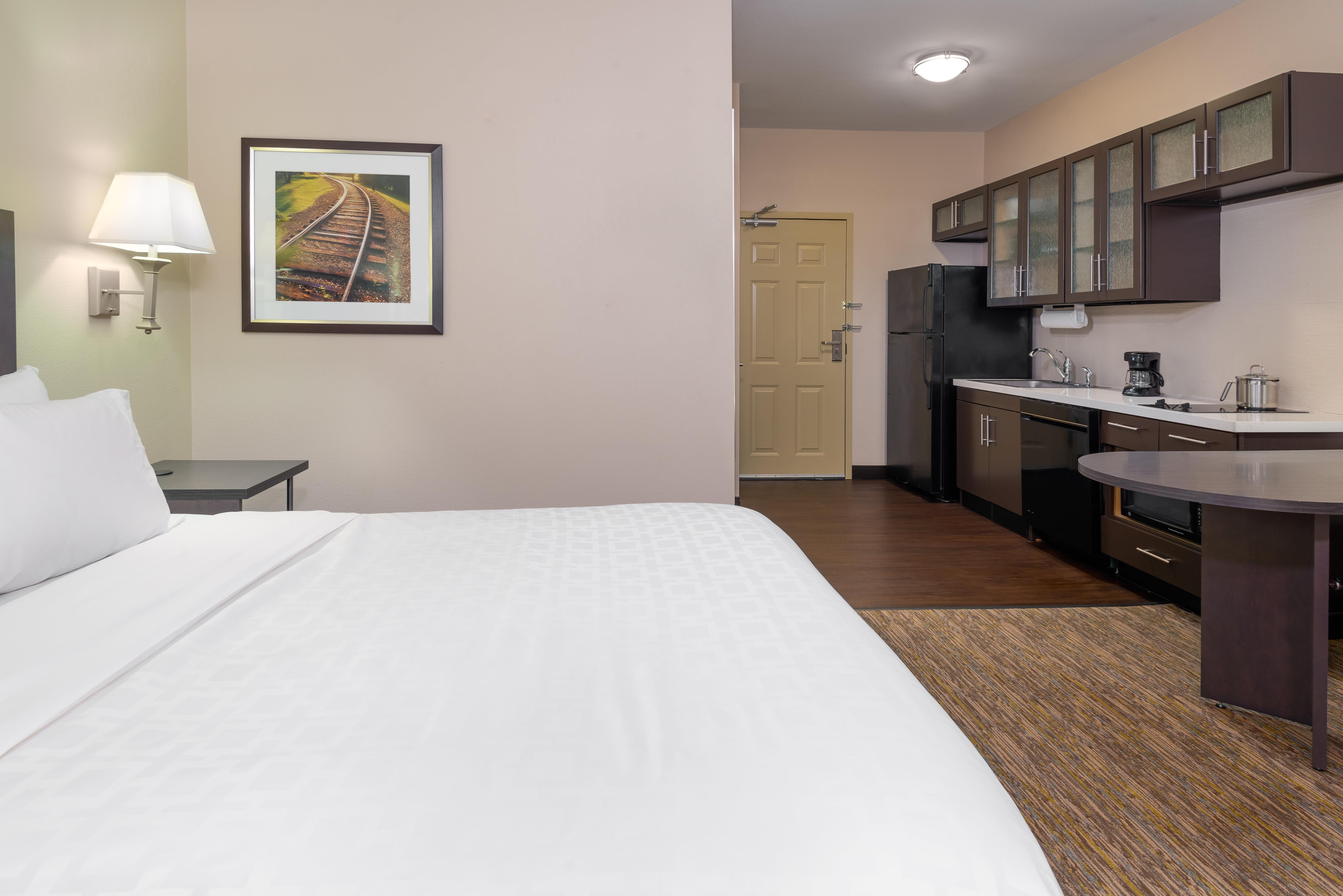 Candlewood Suites Athens By Ihg Екстериор снимка